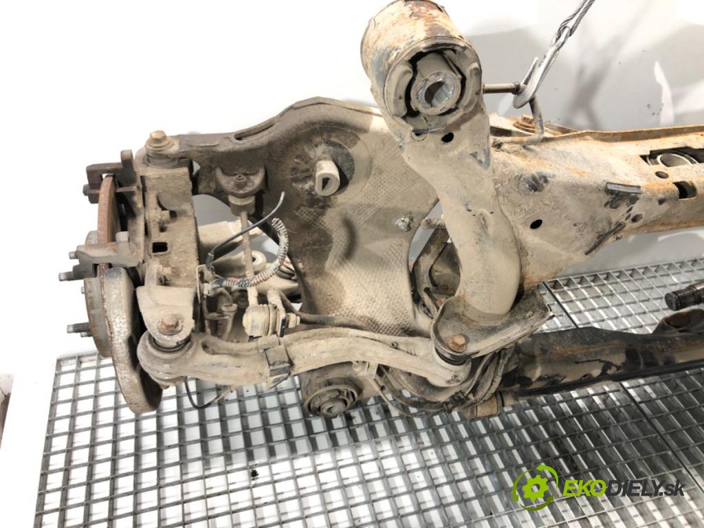 JAGUAR XE (X760) 2015 - 2022    2.0 D 132 kW [180 KM] olej napędowy 2015 - 2022  výztuha zadní část