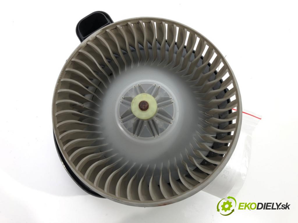 JAGUAR XE (X760) 2015 - 2022    2.0 D 132 kW [180 KM] olej napędowy 2015 - 2022  ventilátor kúrenia MF116360-2671 GX73-19E624-AA