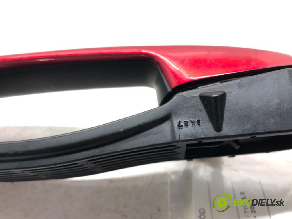 MAZDA 2 (DL, DJ) 2014 - 2022    1.5 SKYACTIV-G 66 kW [90 KM] benzyna 2014 - 2017  Kľučka vonkajšia ľavy predný