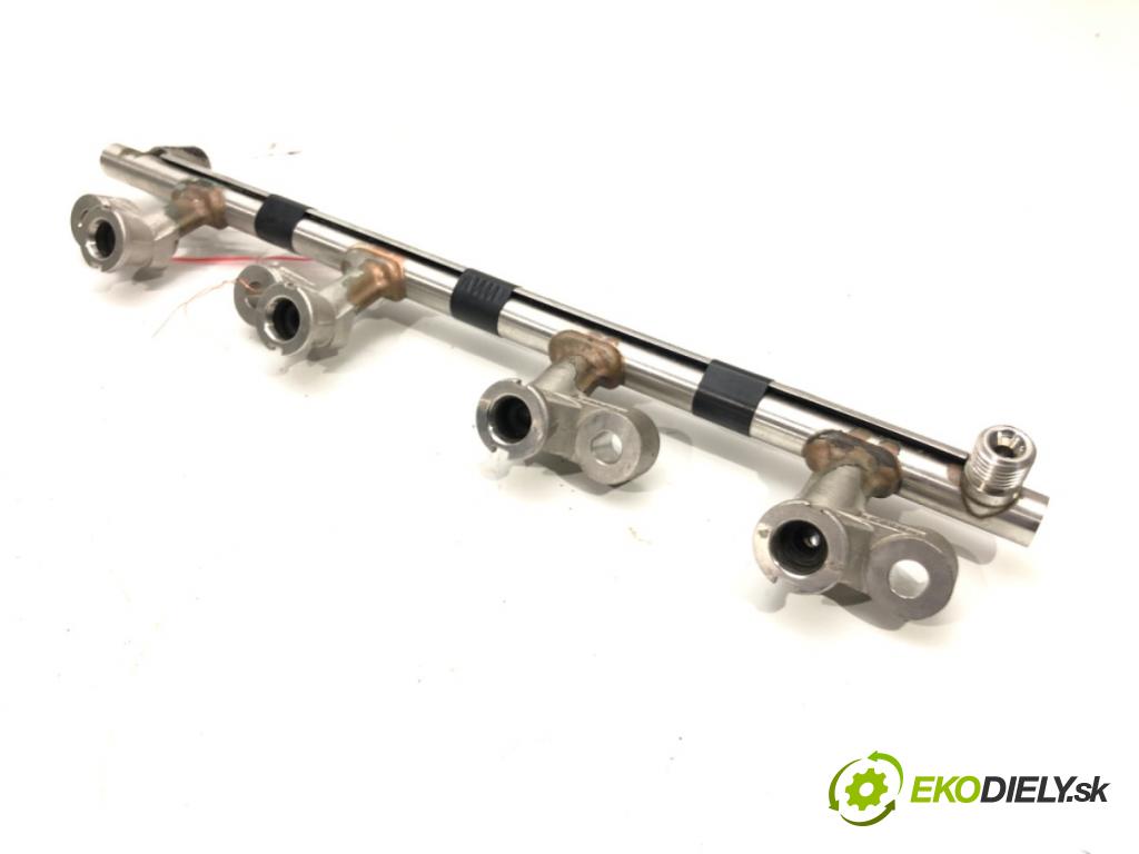 MAZDA 2 (DL, DJ) 2014 - 2022    1.5 SKYACTIV-G 66 kW [90 KM] benzyna 2014 - 2017  Lišta vstrekovacia P51313250 (Vstrekovacie lišty)