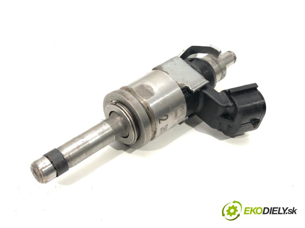 MAZDA 2 (DL, DJ) 2014 - 2022    1.5 SKYACTIV-G 66 kW [90 KM] benzyna 2014 - 2017  Lišta vstrekovacia P51313250 (Vstrekovacie lišty)