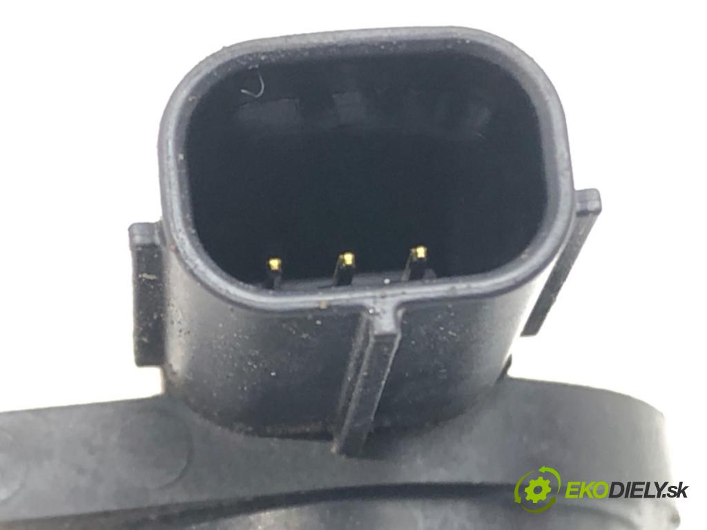 MAZDA 2 (DL, DJ) 2014 - 2022    1.5 SKYACTIV-G 66 kW [90 KM] benzyna 2014 - 2017  Váha vzduchu E5T63271 (Váhy vzduchu)