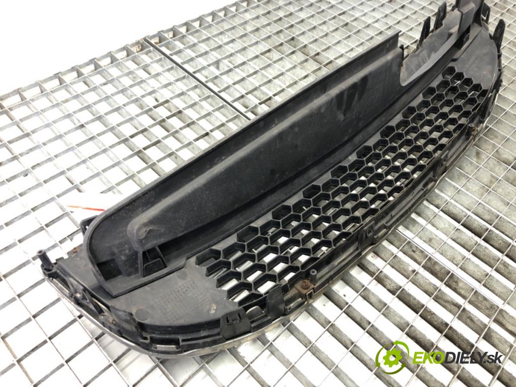 CHEVROLET ORLANDO (J309) 2010 - 2022    2.0 D 120 kW [163 KM] olej napędowy 2011 - 2022  mřížka maska 95032033 (Mřížky (masky) chladičů)