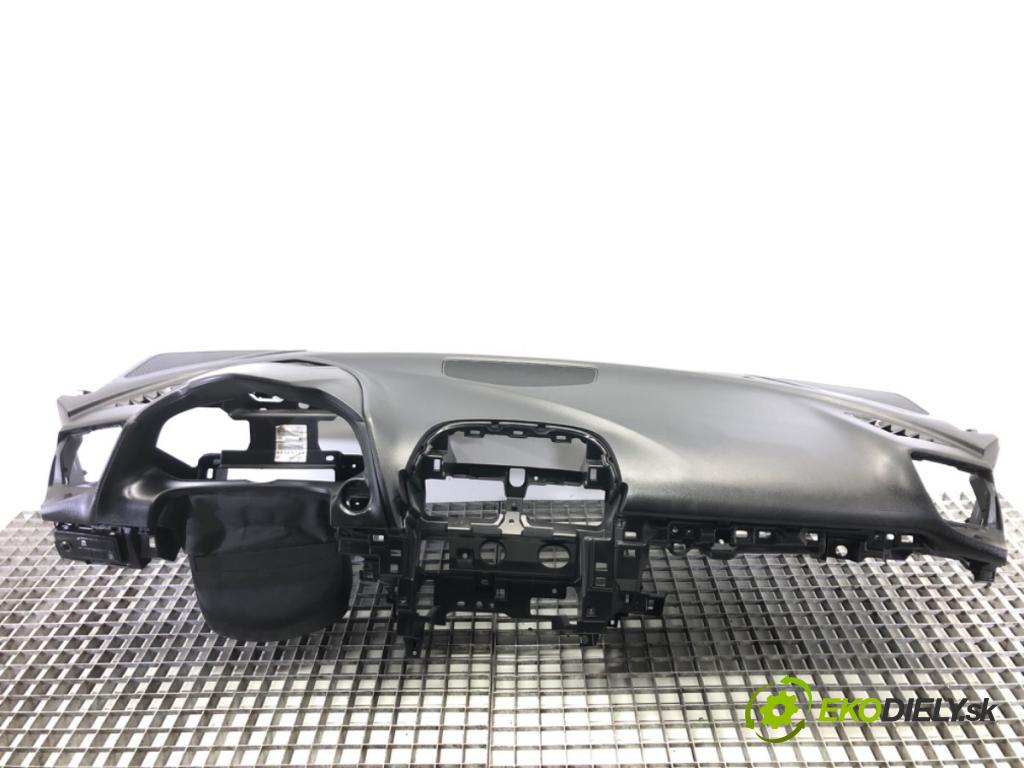 MAZDA 3 (BM, BN) 2013 - 2022    2.5 (BM543) 138 kW [188 KM] benzyna 2013 - 2022  Palubná doska  (Palubné dosky)