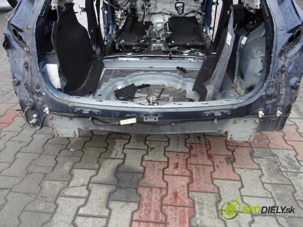 MAZDA 3 (BM, BN) 2013 - 2022    2.5 (BM543) 138 kW [188 KM] benzyna 2013 - 2022  KAROSERIA ČTVRŤÁK blatník zadní část levý pravý střecha POŠTY: prahy