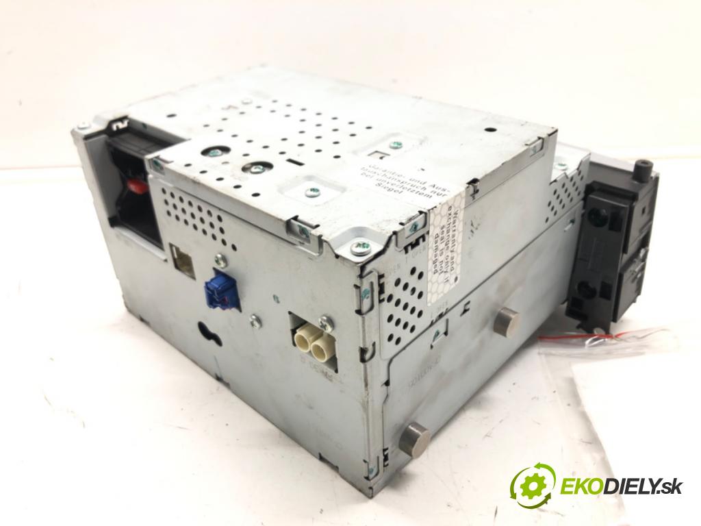 MERCEDES-BENZ KLASA GLK (X204) 2008 - 2015    220 CDI 4-matic (204.984, 204.997) 125 kW [170 KM]  RADIO A2049008605 (Audio zariadenia)