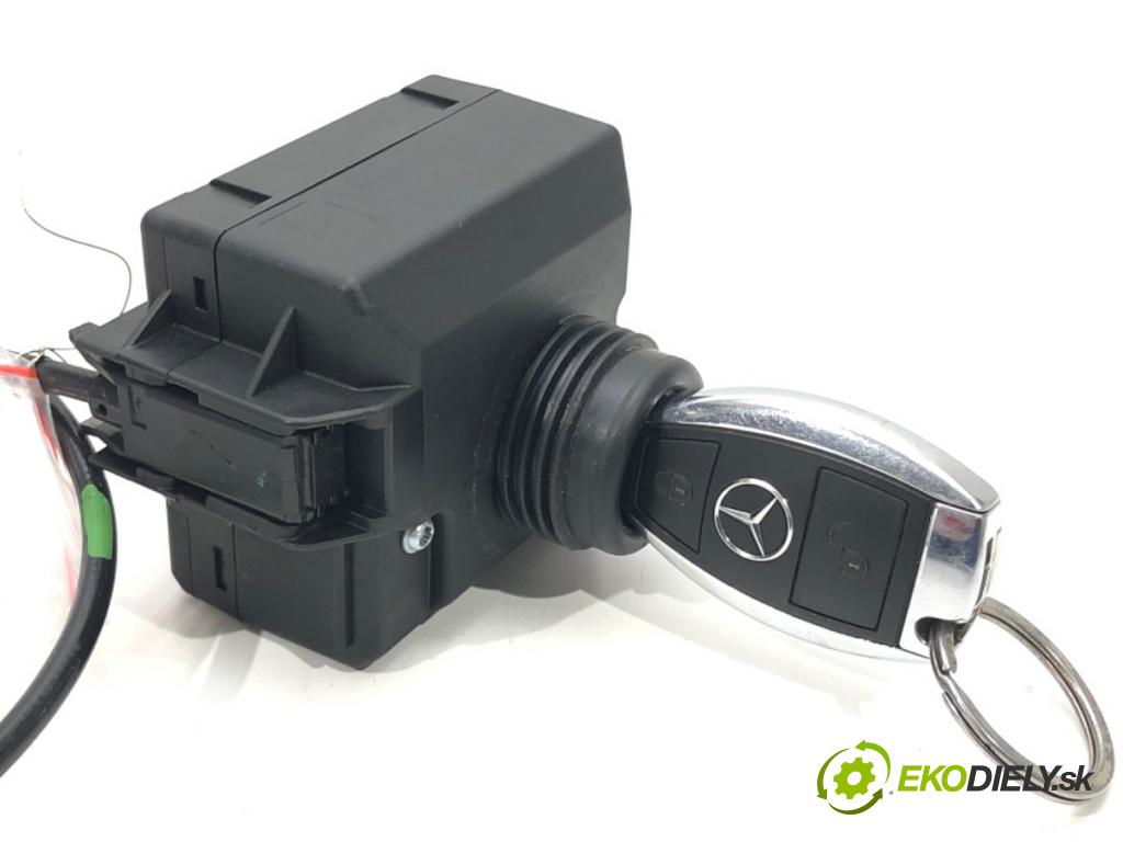 MERCEDES-BENZ KLASA GLK (X204) 2008 - 2015    220 CDI 4-matic (204.984, 204.997) 125 kW [170 KM]  spinačka A2079052600 (Spínacie skrinky a kľúče)