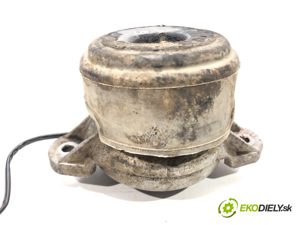 MERCEDES-BENZ KLASA GLK (X204) 2008 - 2015    220 CDI 4-matic (204.984, 204.997) 125 kW [170 KM]  AirBag Motor  (Držiaky motora)