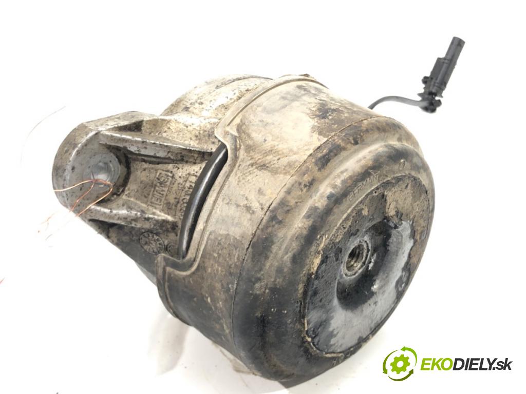 MERCEDES-BENZ KLASA GLK (X204) 2008 - 2015    220 CDI 4-matic (204.984, 204.997) 125 kW [170 KM]  AirBag Motor  (Držiaky motora)