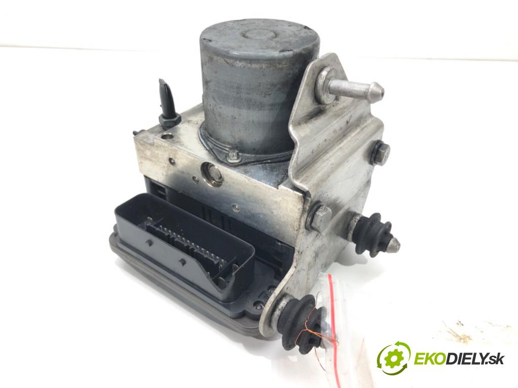 AUDI A6 C7 (4G2, 4GC) 2010 - 2018    3.0 TDI quattro 180 kW [245 KM] olej napędowy 2011  Pumpa ABS 4G0907379L 4G0614517AA (Pumpy ABS)