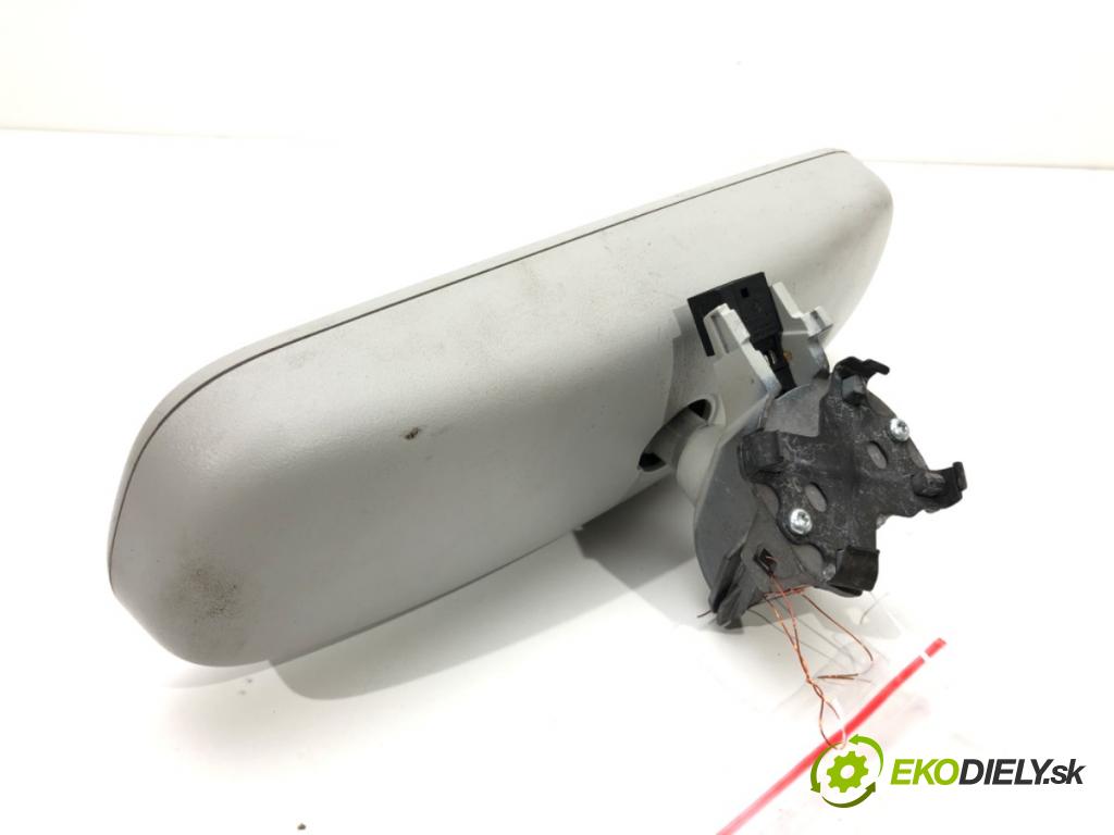 AUDI A6 C7 (4G2, 4GC) 2010 - 2018    3.0 TDI quattro 180 kW [245 KM] olej napędowy 2011  zpětné zrcátko vnitřní 8T0857511AB (Světla vnitřní)