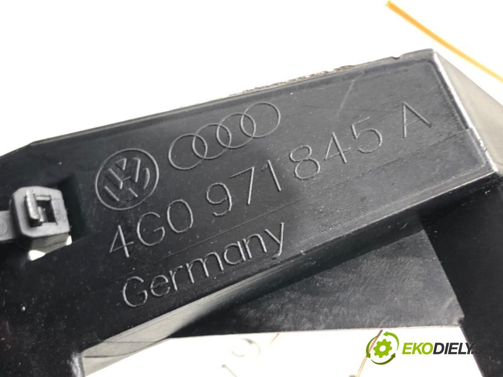 AUDI A6 C7 (4G2, 4GC) 2010 - 2018    3.0 TDI quattro 180 kW [245 KM] olej napędowy 2011  skříňka poistková 4G0971845A (Pojistkové skříňky)