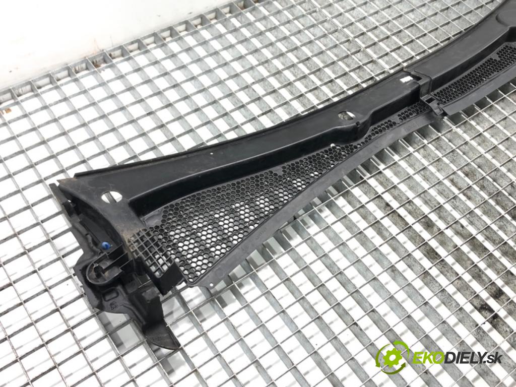 PEUGEOT 208 I (CA_, CC_) 2012 - 2022    1.2 VTI 82 60 kW [82 KM] benzyna 2012 - 2022  Torpédo, plast pod čelné okno 967332777 (Torpéda)