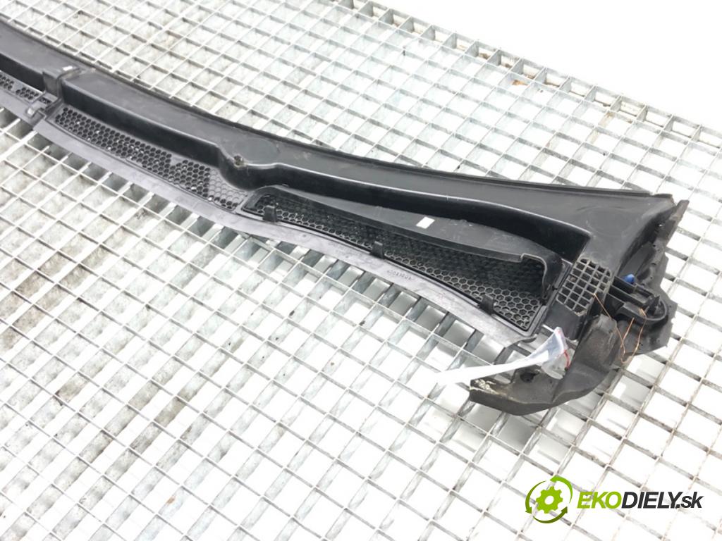 PEUGEOT 208 I (CA_, CC_) 2012 - 2022    1.2 VTI 82 60 kW [82 KM] benzyna 2012 - 2022  Torpédo, plast pod čelné okno 967332777 (Torpéda)