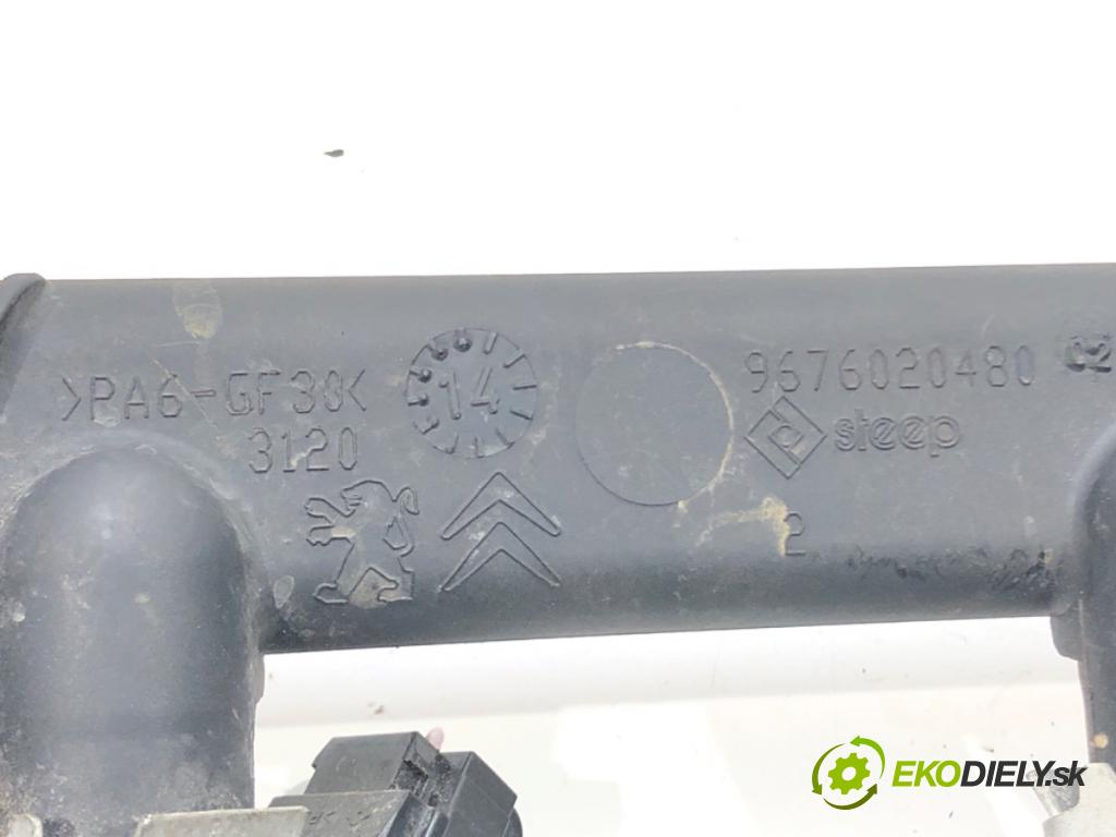 PEUGEOT 208 I (CA_, CC_) 2012 - 2022    1.2 VTI 82 60 kW [82 KM] benzyna 2012 - 2022  Lišta vstrekovacia 9676017480 (Vstrekovacie lišty)