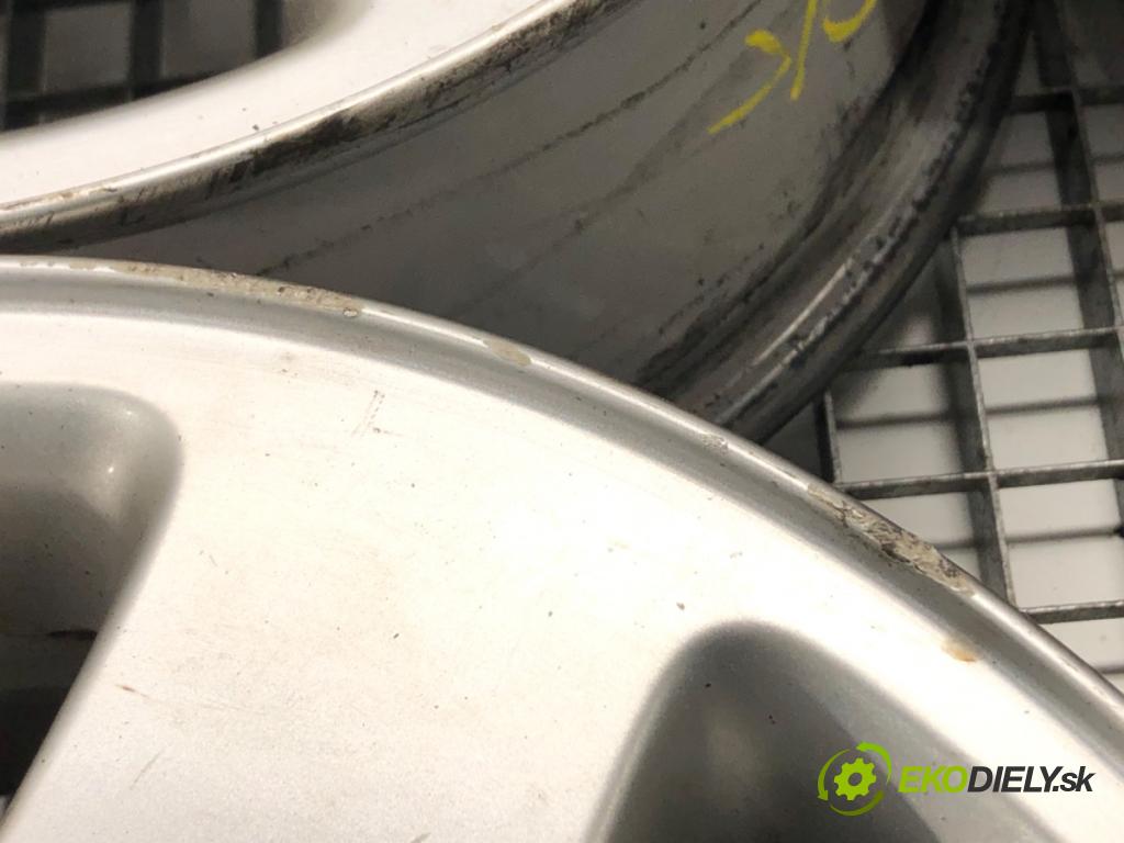 AUDI ---    ---  disky hliníkové 16 7J 5X112 ET45 stred CENTR. 57.1 8D0601025C