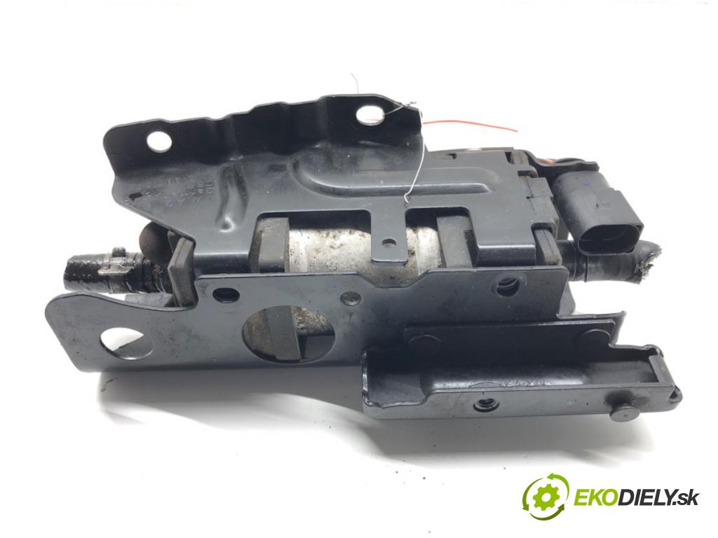 SKODA SUPERB II Kombi (3T5) 2009 - 2015    2.0 TDI 103 kW [140 KM] olej napędowy 2009 - 2010  Pumpa paliva vonkajšia 1K0127023N (Palivové pumpy, čerpadlá, plaváky)