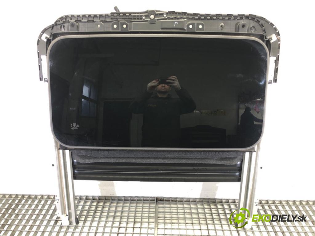 INFINITI Q50 2013 - 2022    2.0 T 155 kW [211 KM] benzyna 2014 - 2022  střešní okno  (Okna karoserie)