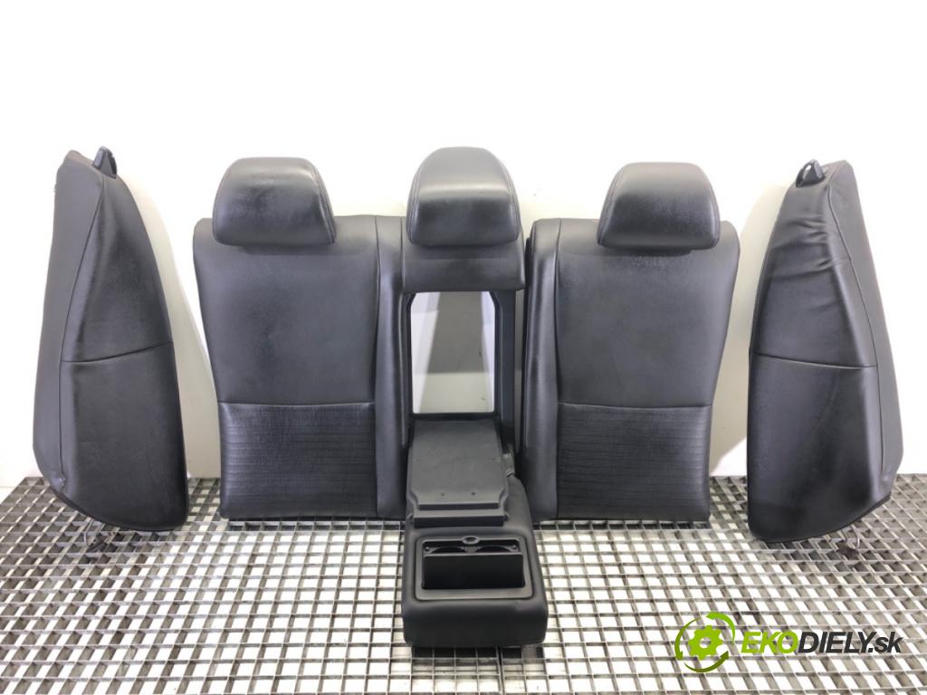 INFINITI Q50 2013 - 2022    2.0 T 155 kW [211 KM] benzyna 2014 - 2022  Sedadlo druhý RIADOK: