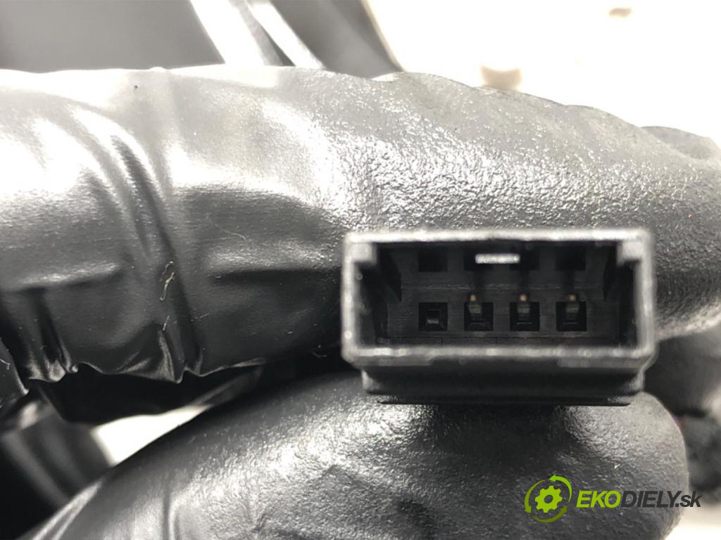 AUDI A8 D4 (4H2, 4H8, 4HC, 4HL) 2009 - 2018    4.2 FSI quattro 273 kW [371 KM] benzyna 2009 - 201  Volant 4H0419091G (Volanty)