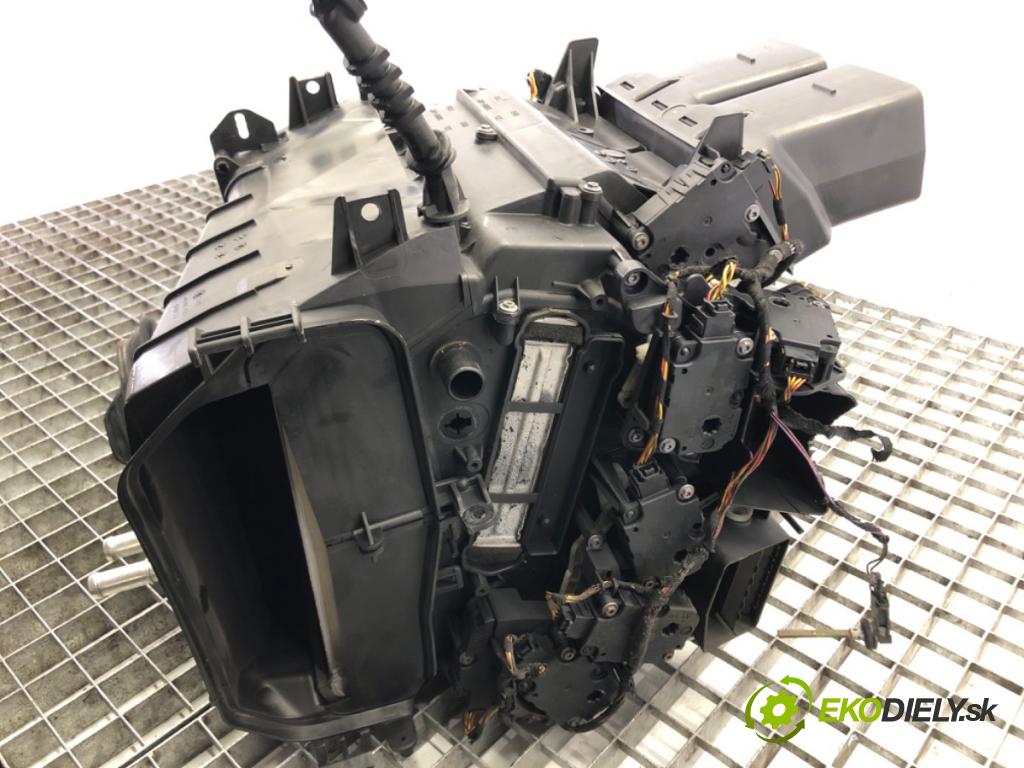 AUDI A8 D4 (4H2, 4H8, 4HC, 4HL) 2009 - 2018    4.2 FSI quattro 273 kW [371 KM] benzyna 2009 - 201  Výhrevné teleso, radiátor kúrenia 4H1820005F (Radiátory kúrenia)