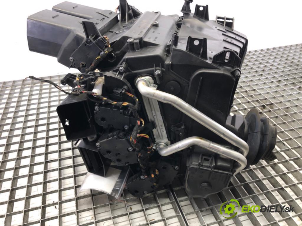 AUDI A8 D4 (4H2, 4H8, 4HC, 4HL) 2009 - 2018    4.2 FSI quattro 273 kW [371 KM] benzyna 2009 - 201  Výhrevné teleso, radiátor kúrenia 4H1820005F (Radiátory kúrenia)