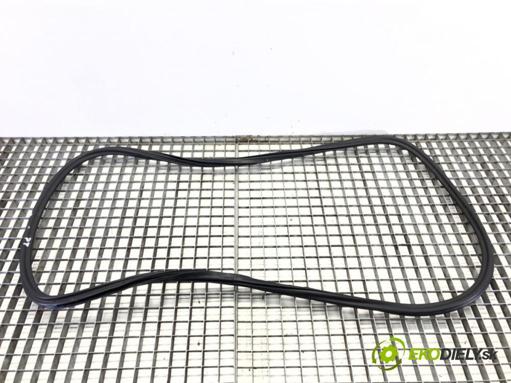 AUDI A8 D4 (4H2, 4H8, 4HC, 4HL) 2009 - 2018    4.2 FSI quattro 273 kW [371 KM] benzyna 2009 - 201  těsnění dveře zadní část pravá  (Ostatní)