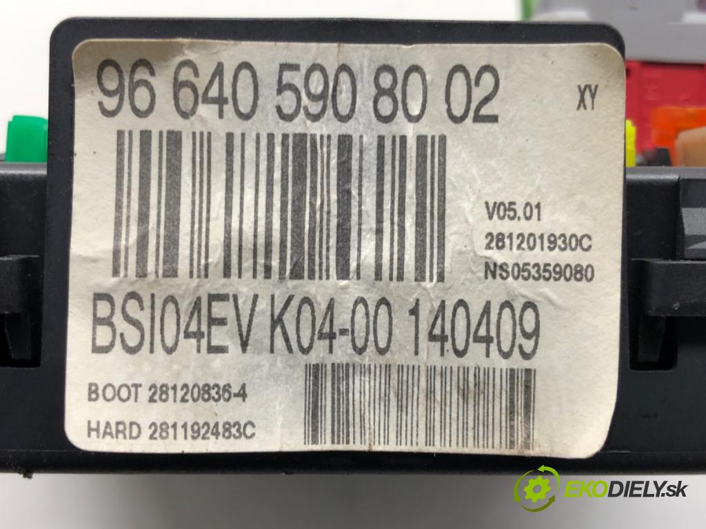CITROEN C4 PICASSO I nadwozie wielkoprzestrzenne (MPV) (UD_) 2006 - 2015    1.6 VTi 120 88 kW [120 KM] benzyna 2008 - 2013  modul BSI 9664059080 (Pojistkové skříňky)