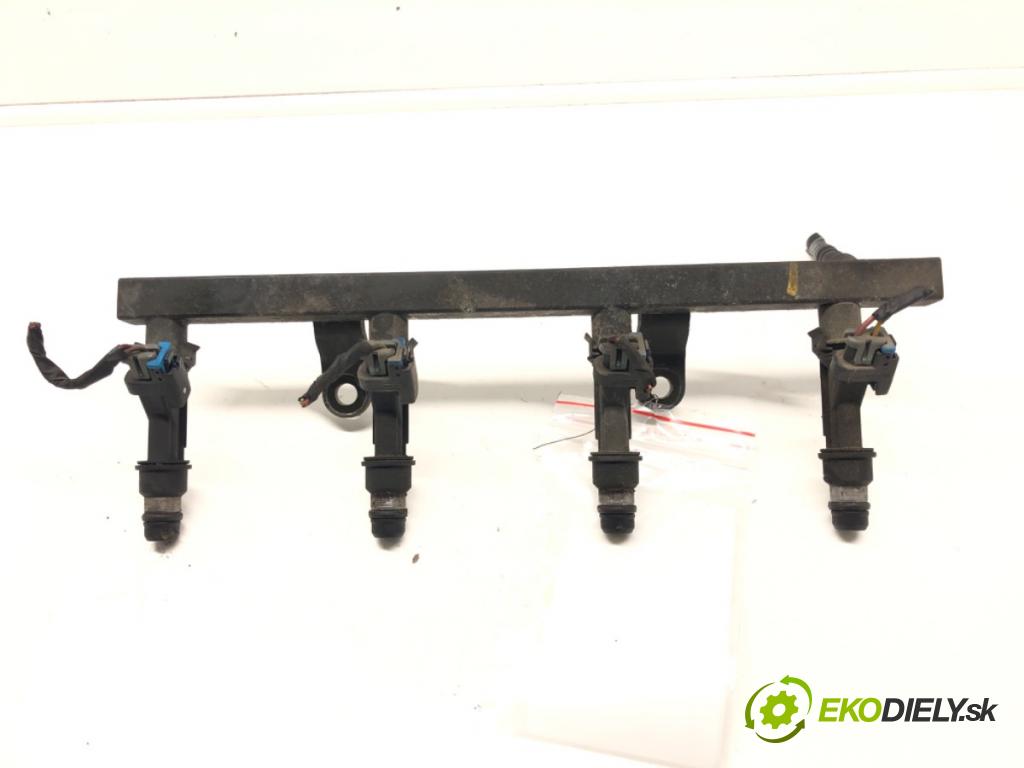 DAEWOO KALOS (KLAS) 2002 - 2022    1.4 16V 69 kW [94 KM] benzyna 2003 - 2022  Lišta vstrekovacia 96386780 25334150 (Vstrekovacie lišty)