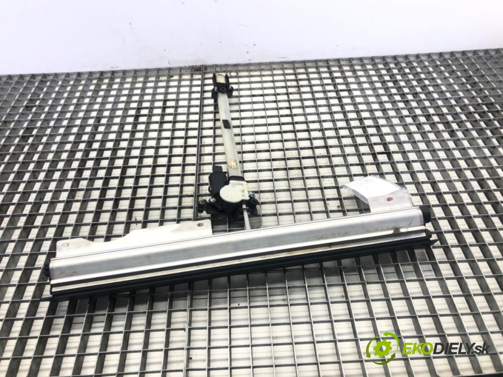 AUDI A8 D4 (4H2, 4H8, 4HC, 4HL) 2009 - 2018    4.2 FSI quattro 273 kW [371 KM] benzyna 2009 - 201  Roleta Dvere zad pravá  (Ostatné)