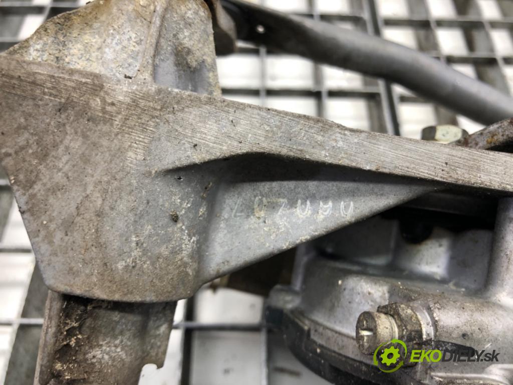 HONDA CITY IV sedan (GE4) 2002 - 2009    1.3 60 kW [82 KM] benzyna 2005 - 2008  Mechanizmus stieračov predný  (Motorčeky stieračov predné)