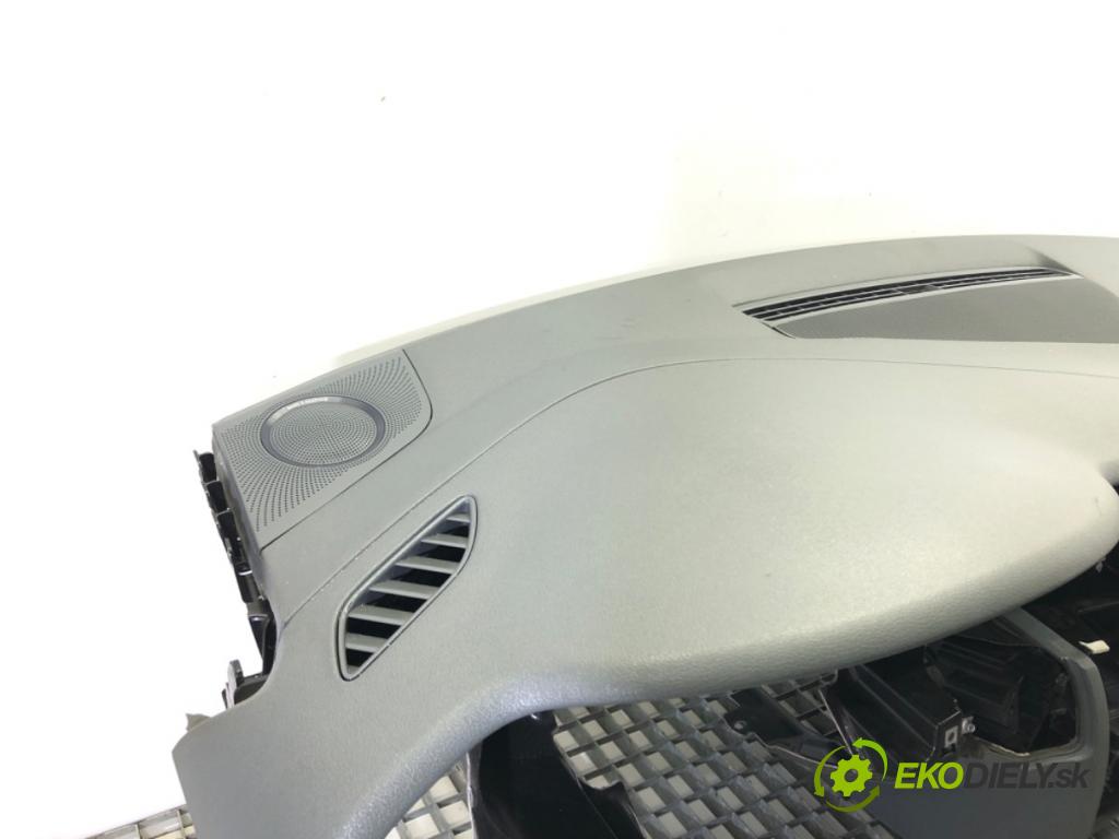 AUDI A5 (8T3) 2007 - 2017    2.0 TDI 130 kW [177 KM] olej napędowy 2011 - 2017  Palubná doska  (Palubné dosky)