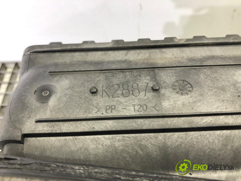 AUDI A5 (8T3) 2007 - 2017    2.0 TDI 130 kW [177 KM] olej napędowy 2011 - 2017  Výhrevné teleso, radiátor kúrenia komplet KOMBAJN 8T1820005G (Radiátory kúrenia)