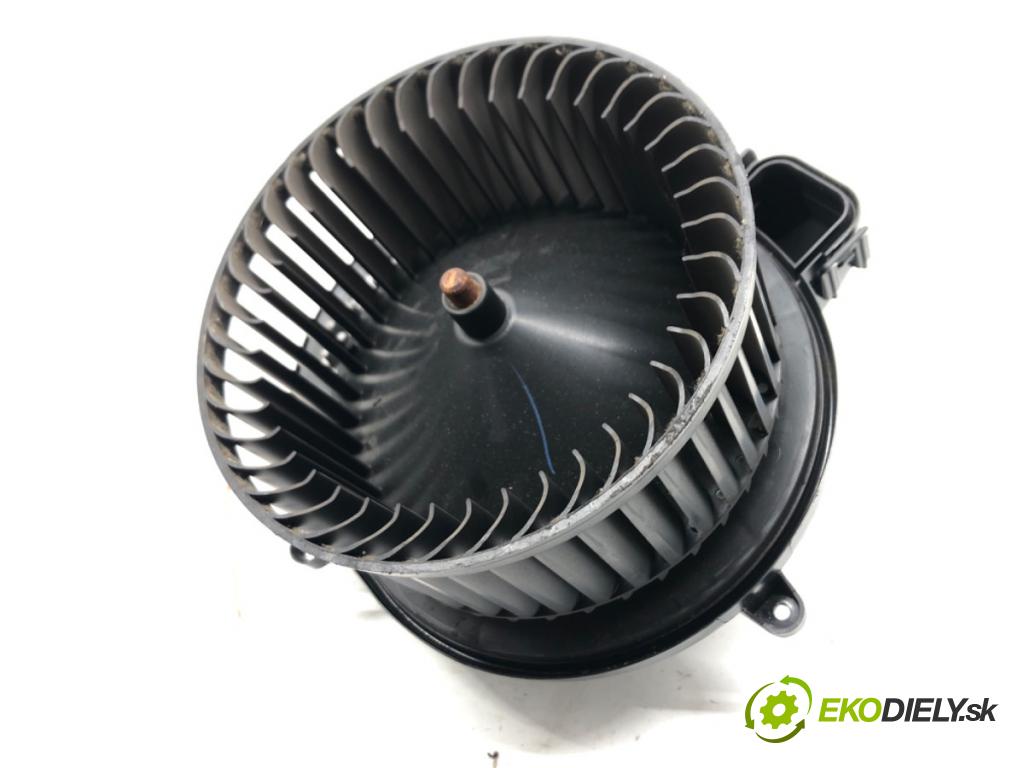 BMW 3 Touring (F31) 2012 - 2019    316 d 85 kW [116 KM] olej napędowy 2012 - 2019  ventilátor kúrenia 9276112