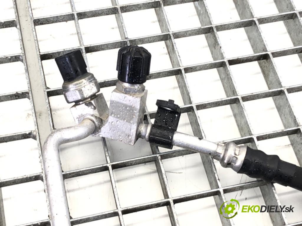 BMW 3 Touring (F31) 2012 - 2019    316 d 85 kW [116 KM] olej napędowy 2012 - 2019  rúrka klimatizácie 9212236 (Rúrky klimatizácie)