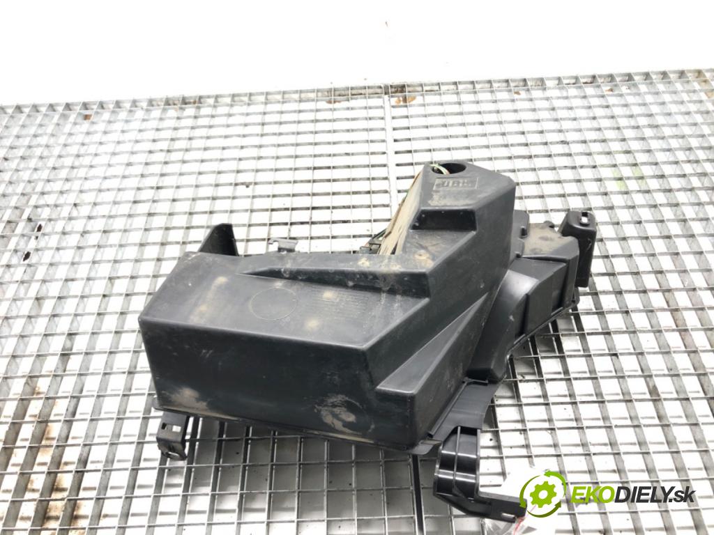 PEUGEOT 407 (6D_) 2004 - 2011    2.0 HDi 135 (6DRHRH, 6DRHRE, 6DRHRG, 6DRHRJ) 100 k  subwoofer 9650581780 (Audio zariadenia)