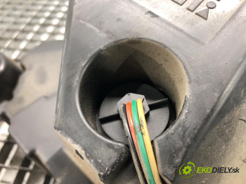 PEUGEOT 407 (6D_) 2004 - 2011    2.0 HDi 135 (6DRHRH, 6DRHRE, 6DRHRG, 6DRHRJ) 100 k  subwoofer 9650581780 (Audio zariadenia)