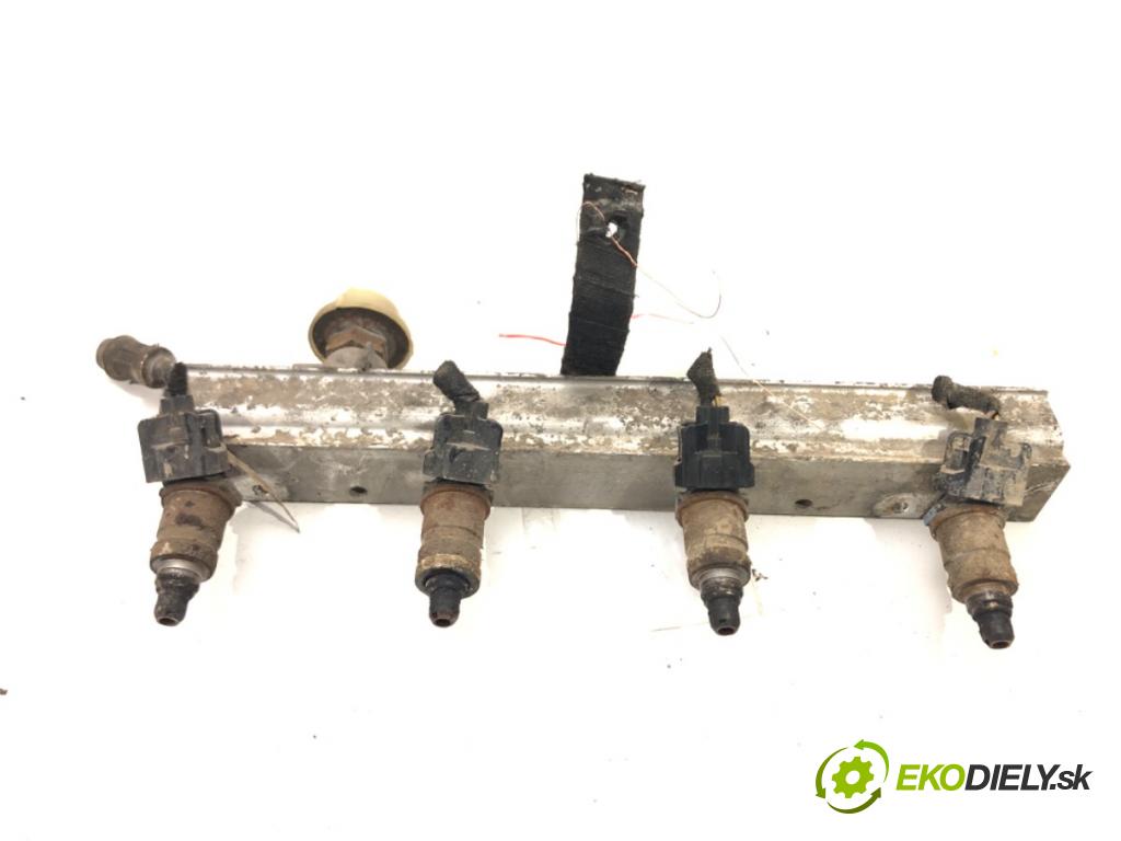 HONDA CR-V I (RD) 1995 - 2002    2.0 94 kW [128 KM] benzyna 1996 - 1998  Lišta vstrekovacia  (Vstrekovacie lišty)