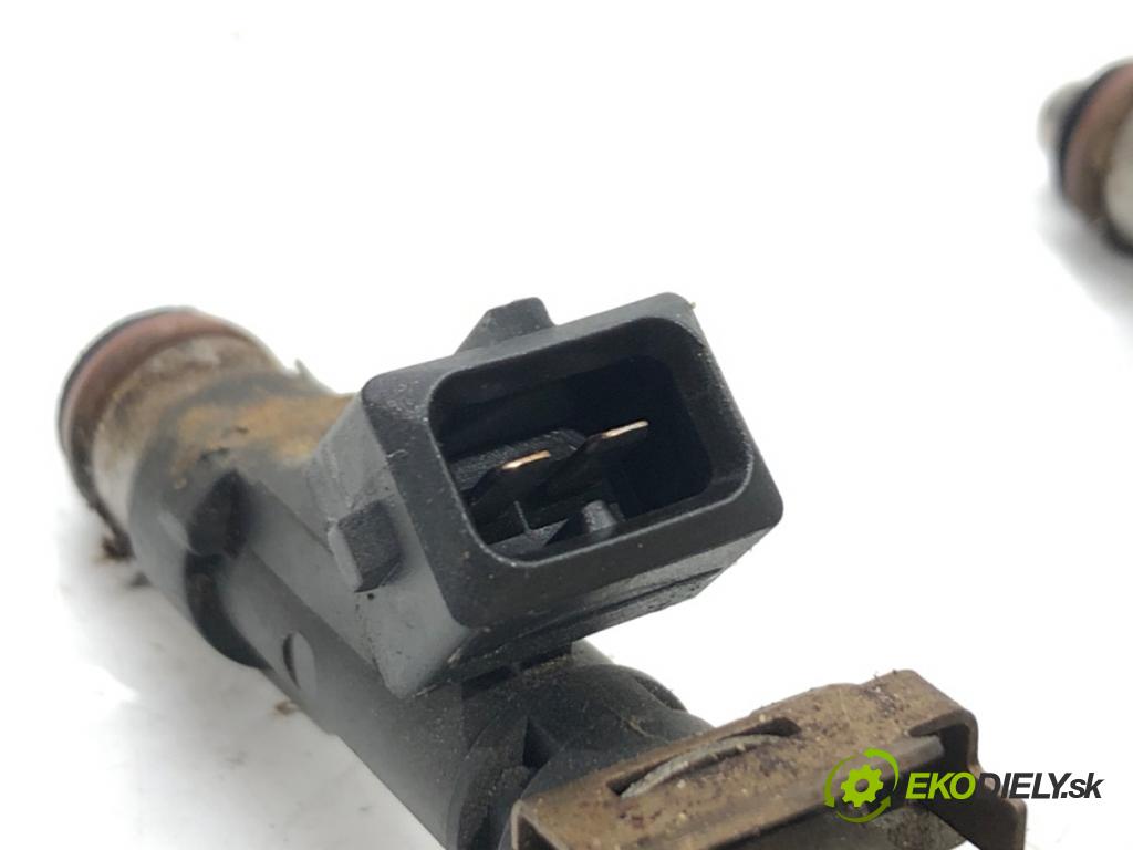 OPEL CORSA C (X01) 2000 - 2009    1.4 (F08, F68) 66 kW [90 KM] benzyna 2000 - 2009  Lišta vstrekovacia Vstrekovacie ventily 0280158501 (Vstrekovacie lišty)