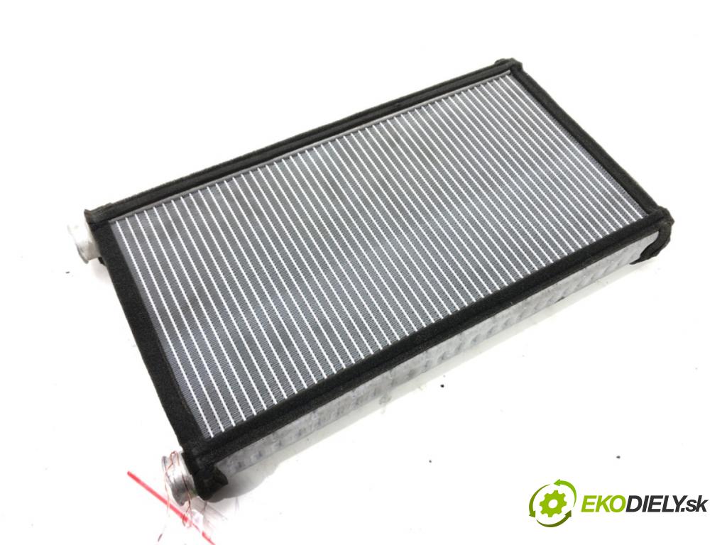 AUDI A6 C7 (4G2, 4GC) 2010 - 2018    3.0 TDI quattro 240 kW [326 KM] olej napędowy 2014  Výhrevné teleso, radiátor kúrenia  (Radiátory kúrenia)