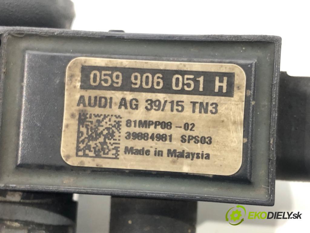 AUDI A6 C7 (4G2, 4GC) 2010 - 2018    3.0 TDI quattro 240 kW [326 KM] olej napędowy 2014  snímač tlaku spalín 059906051H