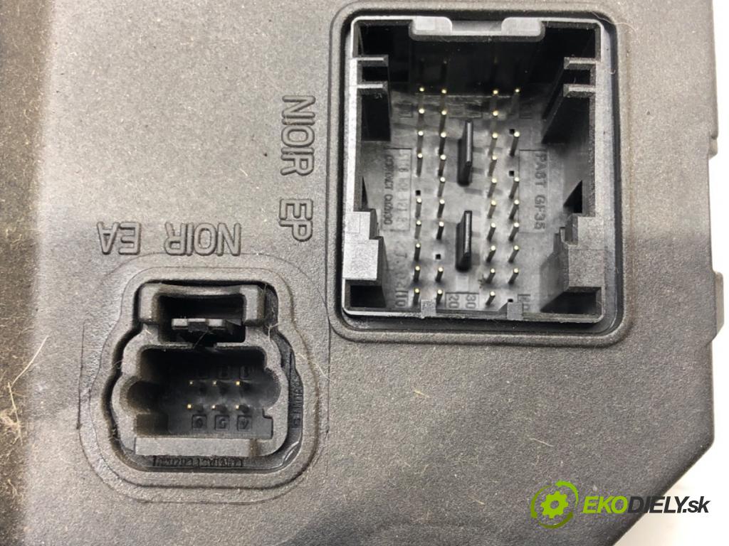 PEUGEOT 407 (6D_) 2004 - 2011    1.8 (6D6FZB) 85 kW [116 KM] benzyna 2004 - 2005  modul BSI 9655221280 (Pojistkové skříňky)