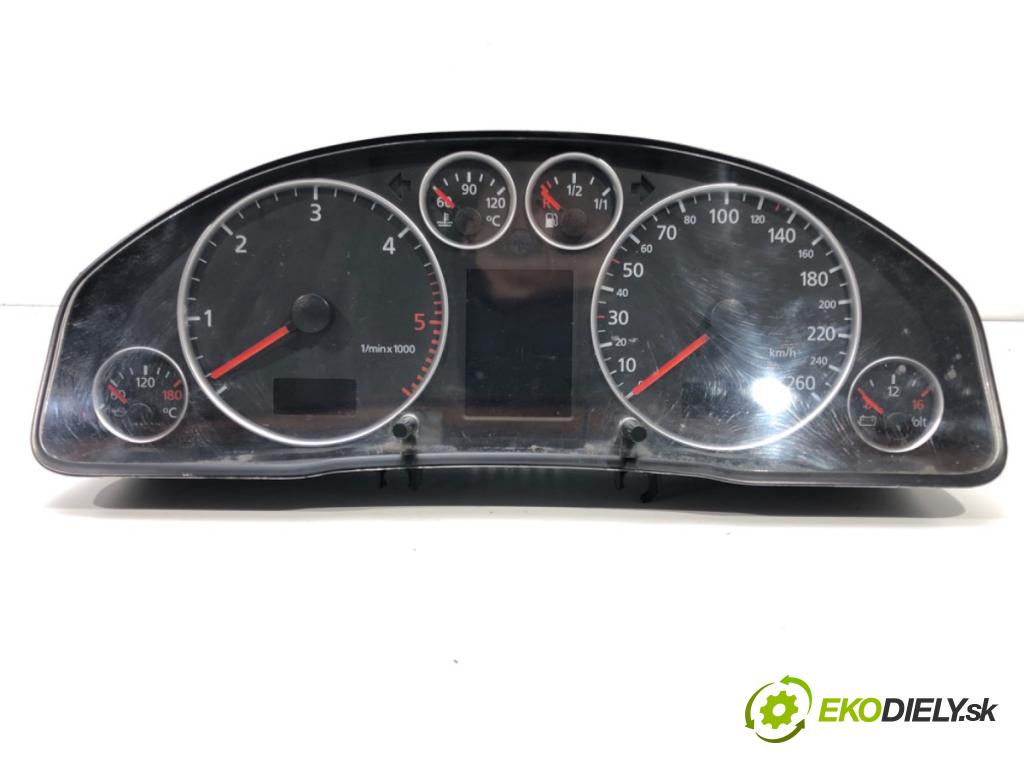 AUDI A6 C5 Avant (4B5) 1997 - 2005    2.5 TDI quattro 132 kW [180 KM] olej napędowy 2000  Prístrojovka 4Z7920930A (Prístrojové dosky, displeje)