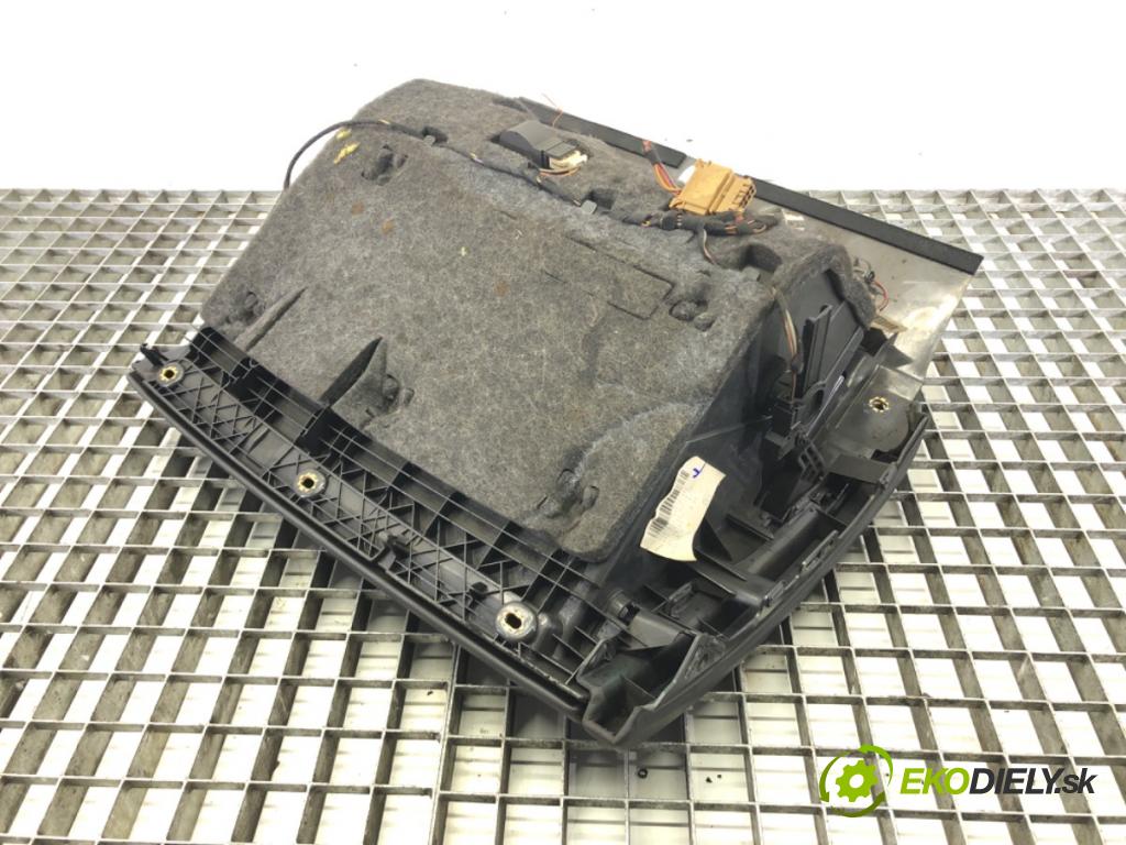 AUDI A6 C7 (4G2, 4GC) 2010 - 2018    3.0 TDI quattro 240 kW [326 KM] olej napędowy 2014  Priehradka, kastlík spolujazdca  (Priehradky, kastlíky)