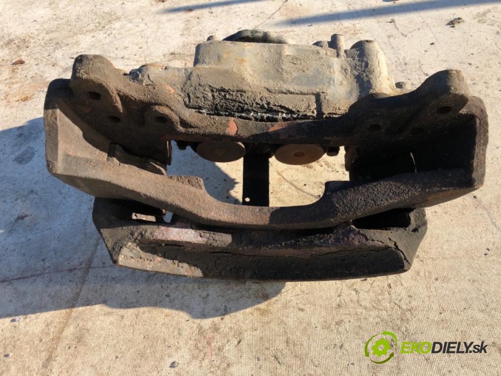 RENAULT TRUCKS MIDLUM 2000 - 2022 220.18/D Brzdič strmeň ľavy predný