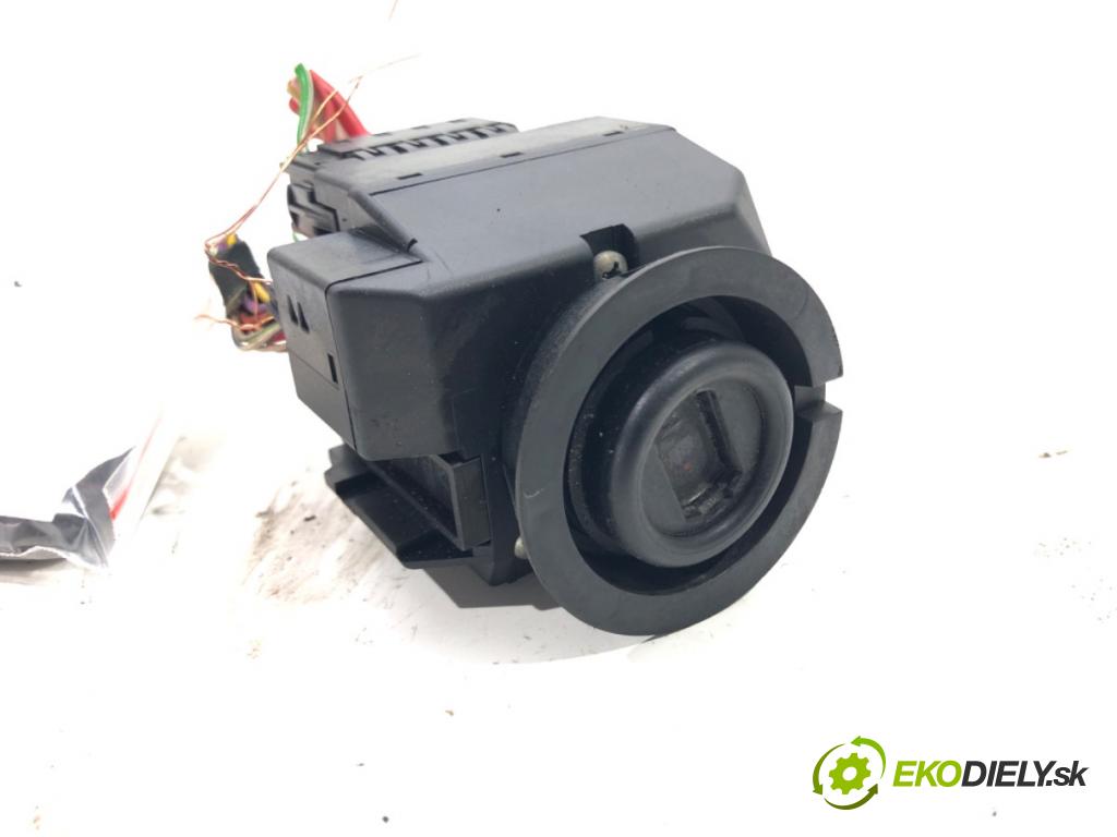 MERCEDES-BENZ W210 sedan 1997 142 kW E 280 (210.053) 2799 spinačka 2085450108 (Spínacia skrinka)