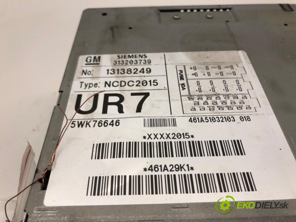 OPEL SIGNUM liftback (Z03) 2003 - 2008    1.9 CDTI (F48) 110 kW [150 KM] olej napędowy 2004   RADIO 13138249 (Audio zariadenia)