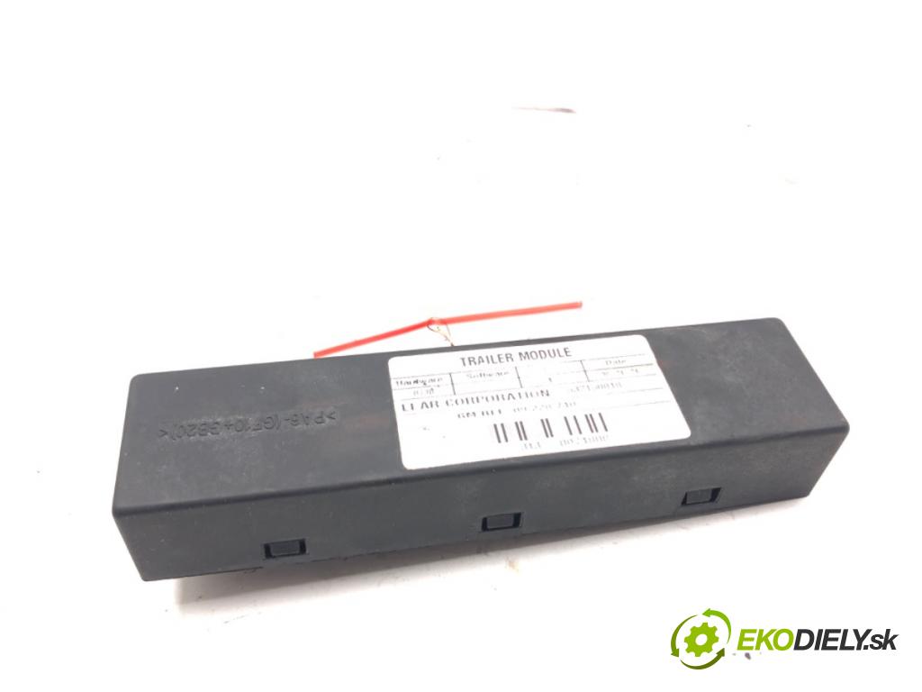 OPEL SIGNUM liftback (Z03) 2003 - 2008    1.9 CDTI (F48) 110 kW [150 KM] olej napędowy 2004   Modul ťažného oka 09228740 (Ostatné)
