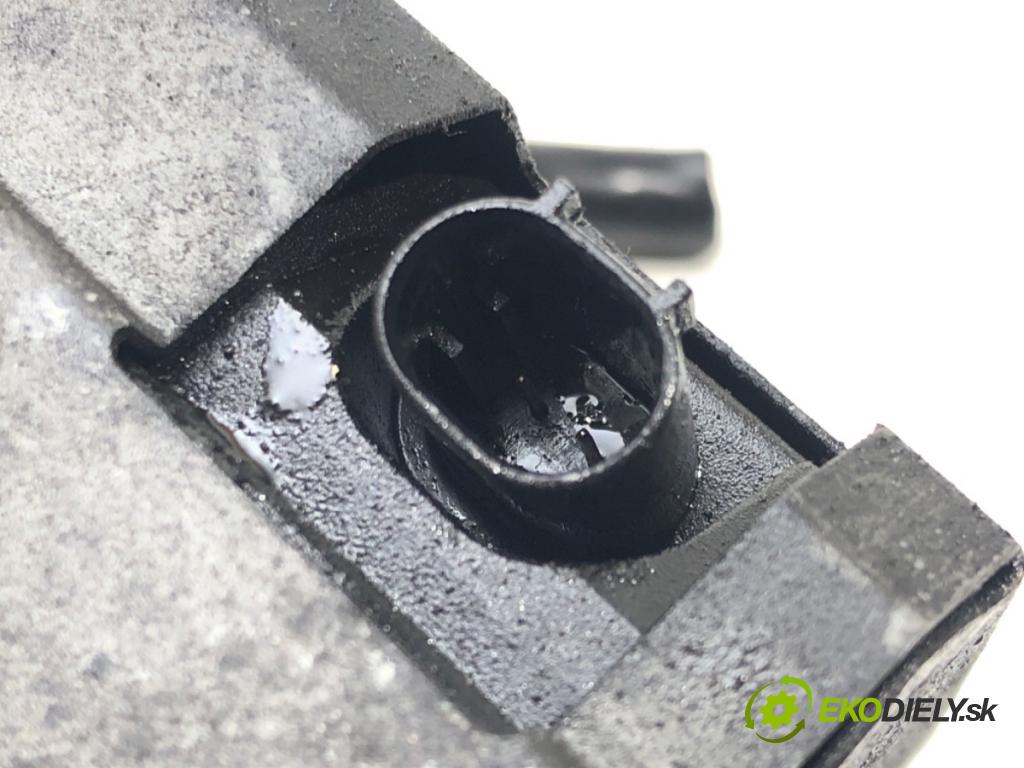 MERCEDES-BENZ KLASA C (W203) 2000 - 2007    C 220 CDI (203.006) 105 kW [143 KM] olej napędowy   vody A2031500154 (Ohřívání, ventilace)