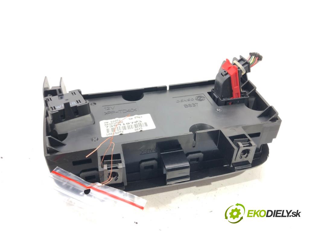 FIAT GRANDE PUNTO (199_) 2005 - 2022 1.3 D Multijet (199.AXD11, 199.AXD1A, 199.AXD1B,.. Panel ovládania kúrenia 735419793 (Prepínače, spínače, tlačidlá a ovládače kúrenia)